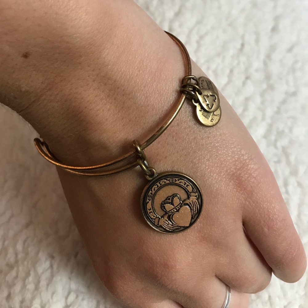 Alex and Ani Irish Claddagh bracelet